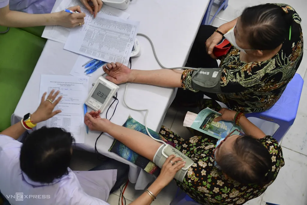 ‘Bệnh chồng bệnh’ vì tâm lý sợ lụy con cái